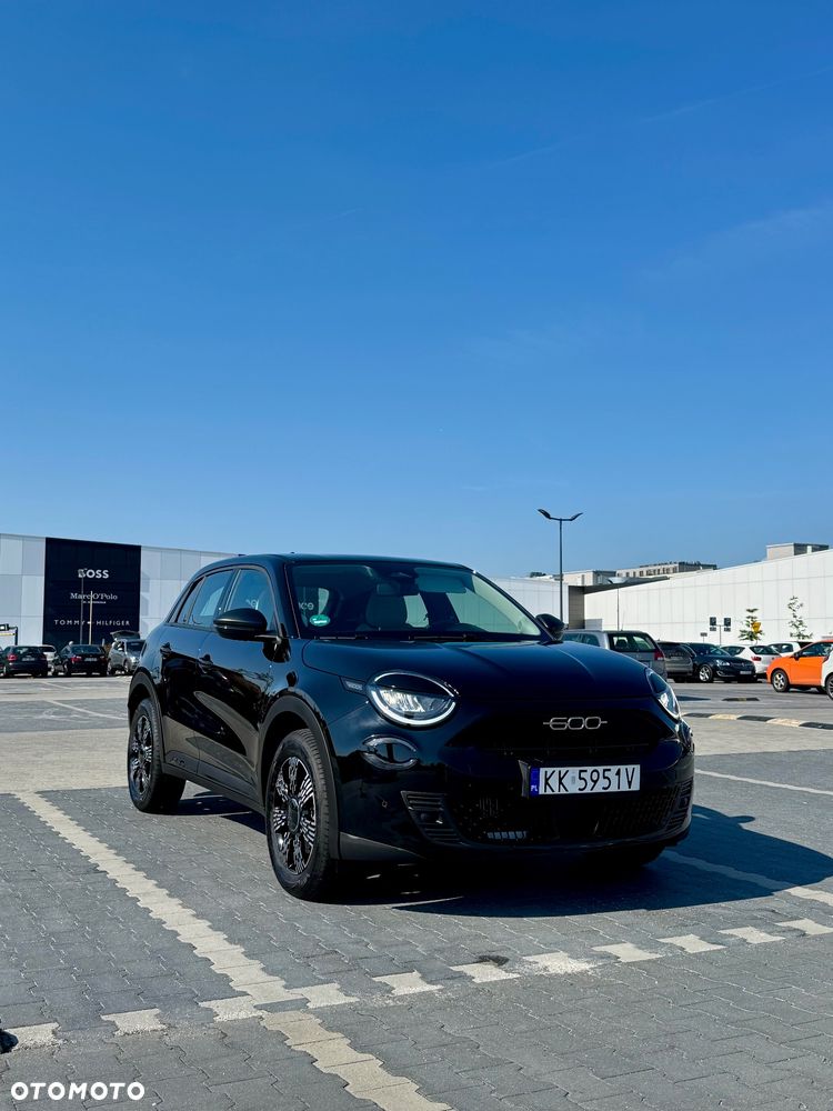 Fiat 600 HYBRID 125 Jahre Edition - 1