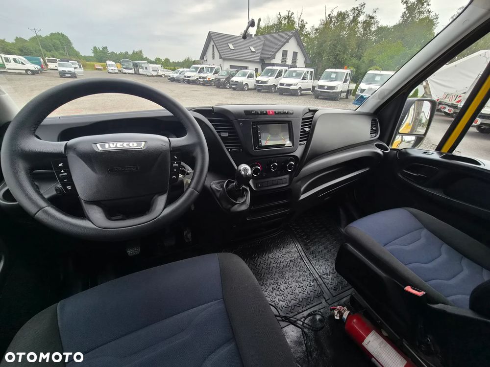Iveco Daily doka wywrotka bliźniak 3.5 dmc hak 3.5t klima - 9