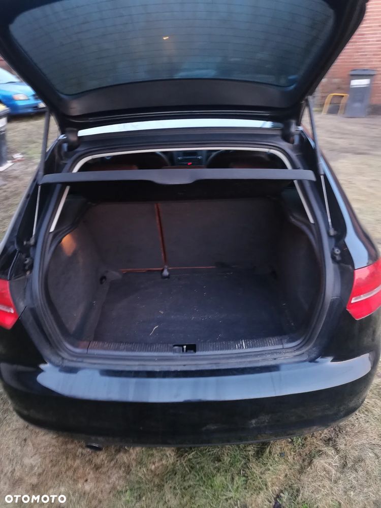 Audi A3 Sportback 2.0 TDI DPF Ambiente - 14