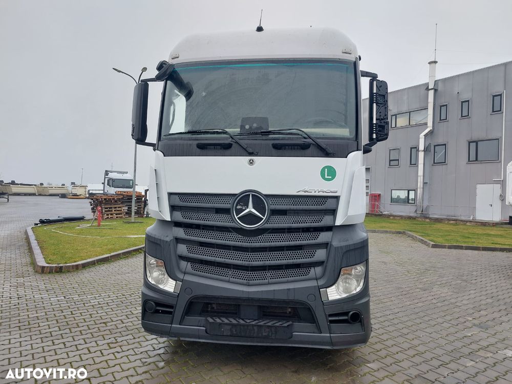 Mercedes-Benz ACTROS - 8