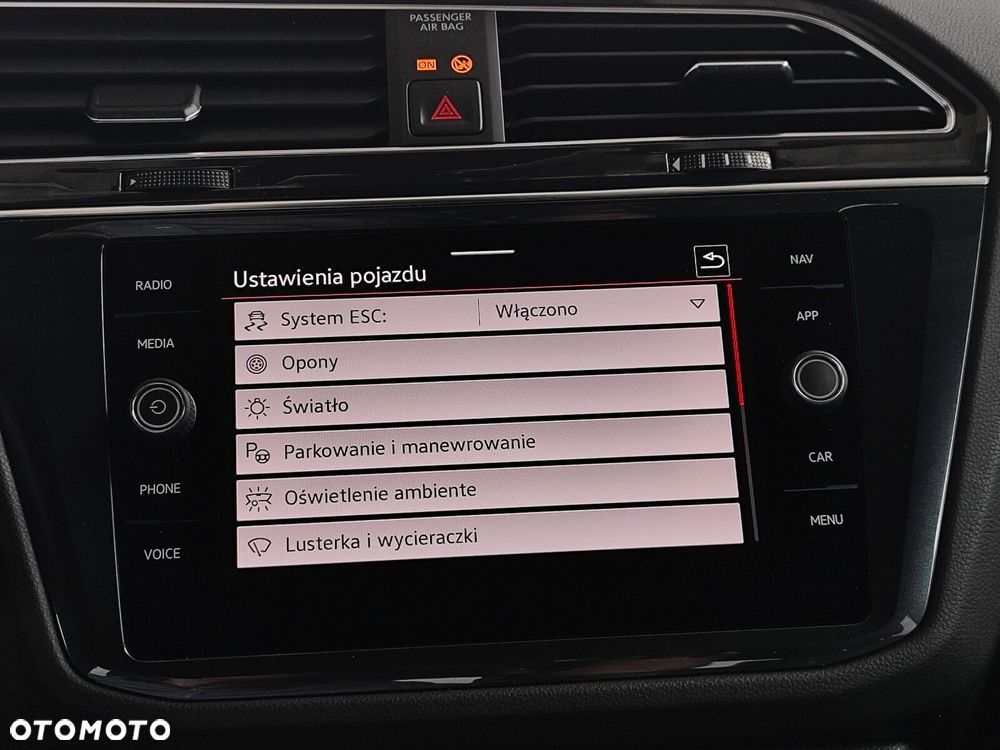 Volkswagen Tiguan 2.0 TDI SCR 4Mot R-Line DSG - 30