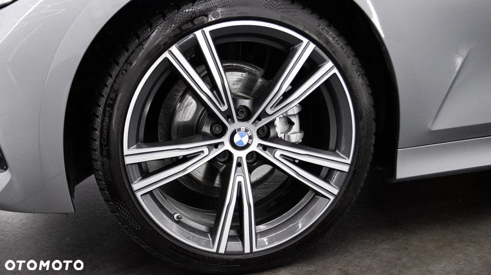BMW Seria 3 318i M Sport sport - 10