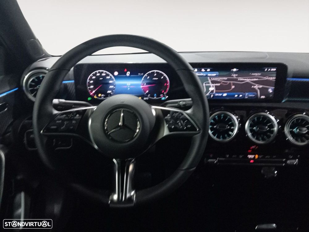 Mercedes-Benz A 180 Limousine d - 12
