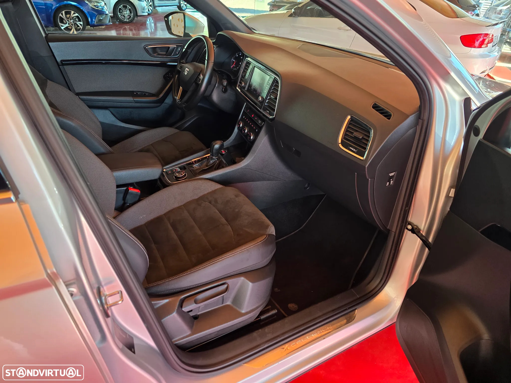 SEAT Ateca 2.0 TDI 4Drive DSG FR BLACK EDITION - 40
