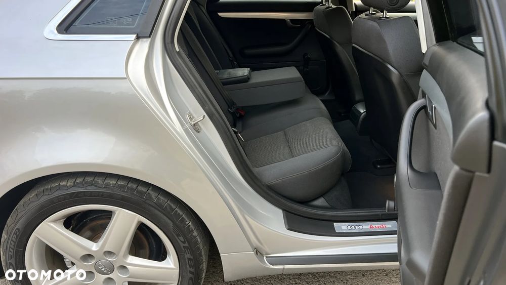 Audi A4 Limousine - 25