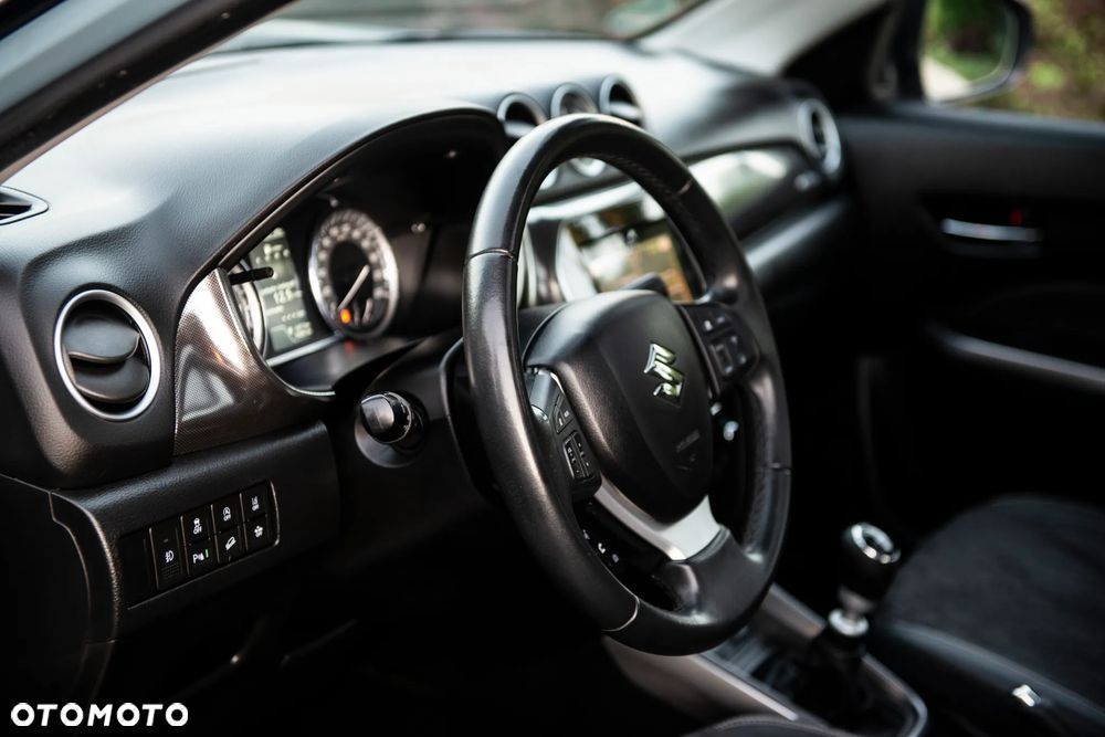 Suzuki Vitara - 16