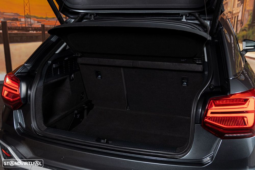 Audi Q2 35 TFSI S line - 11