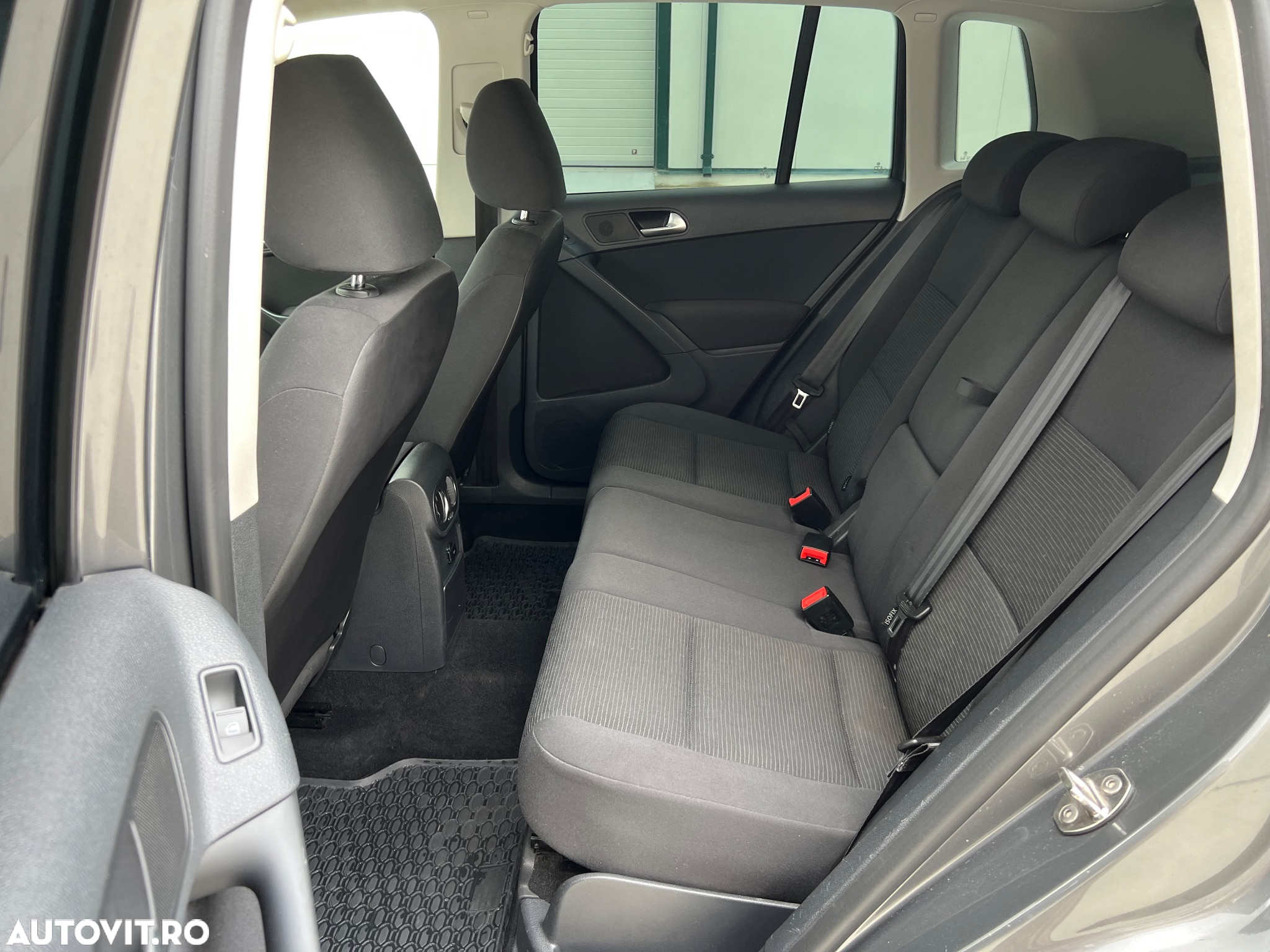 Volkswagen Tiguan 2.0 TDI 4Motion DSG Sport & Style - 12