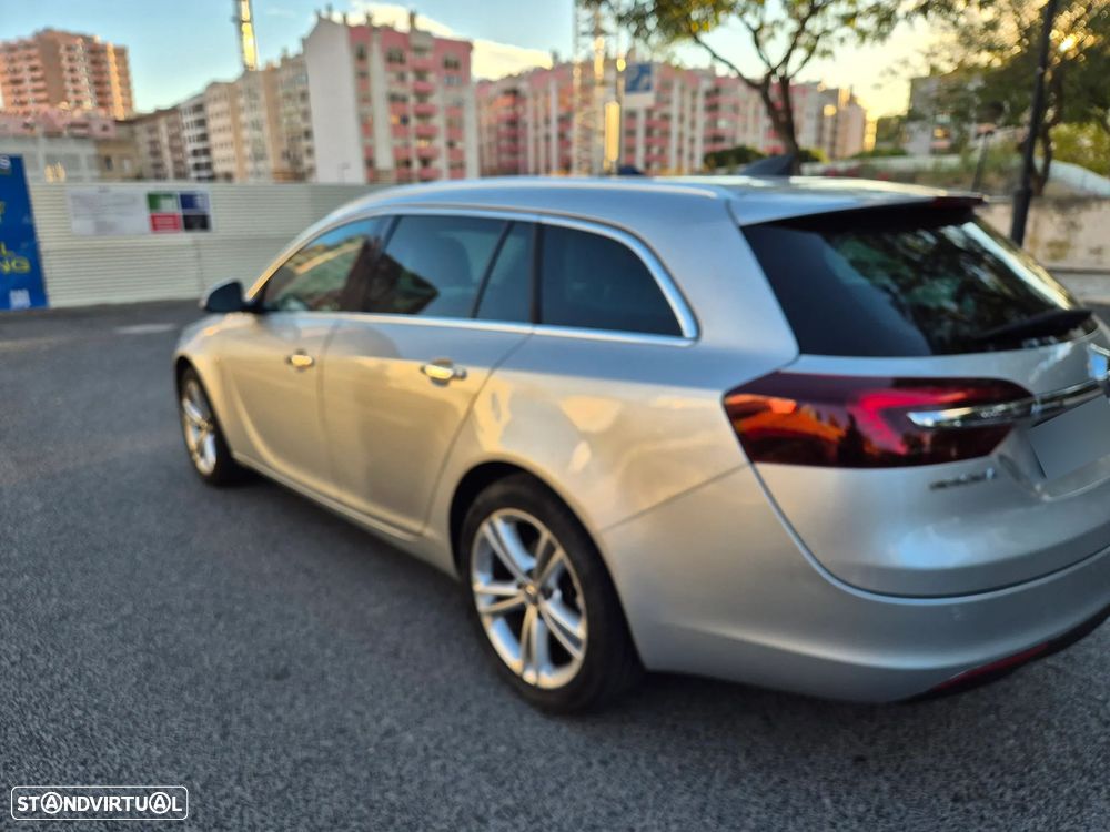 Opel Insignia Sports Tourer - 3