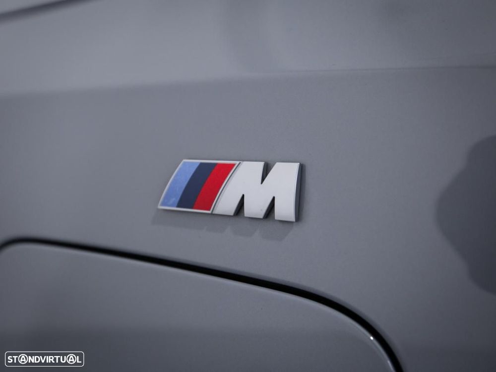 BMW 530 e Pack Desportivo M - 15