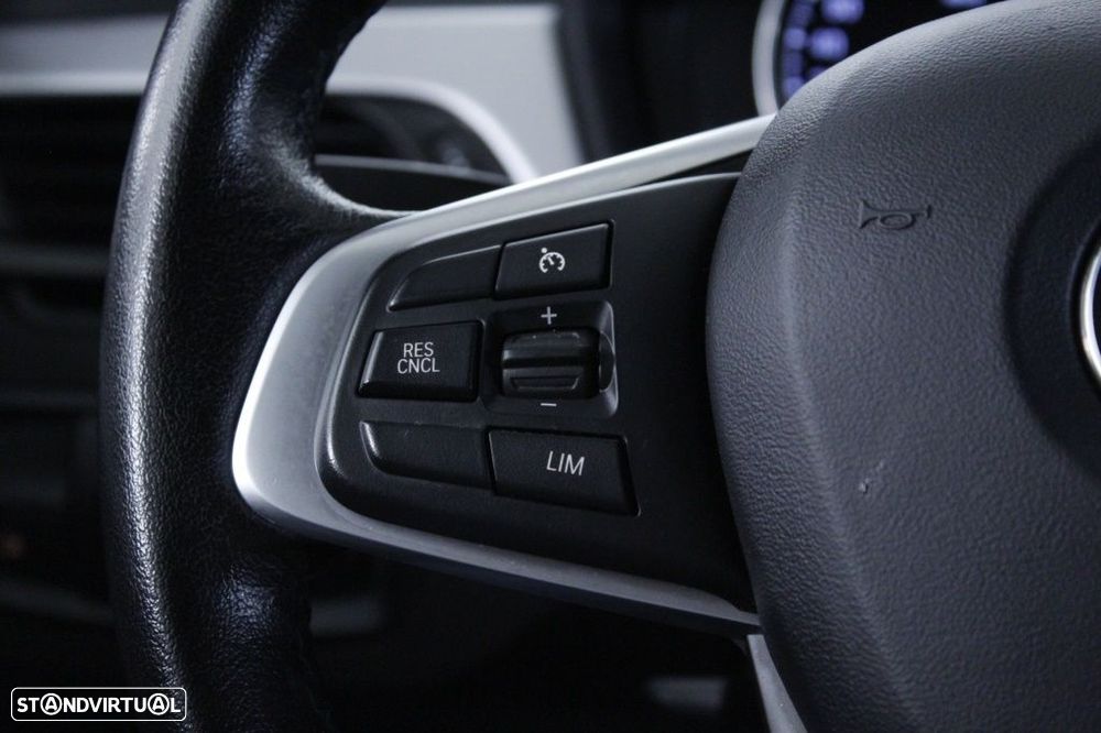 BMW X1 16 d sDrive Auto - 23