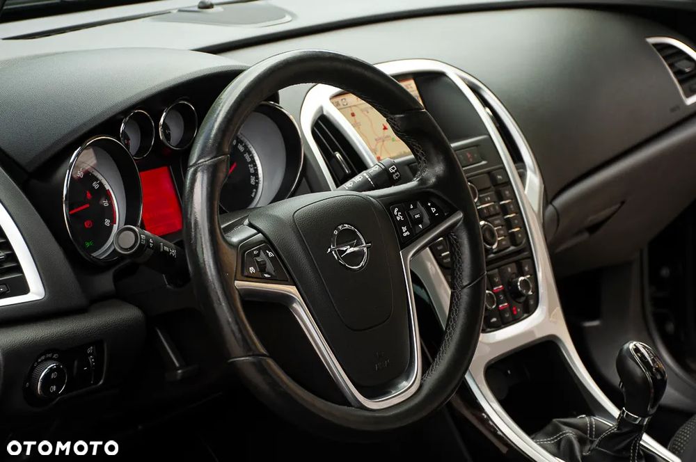 Opel Astra 1.6 Turbo Edition - 35