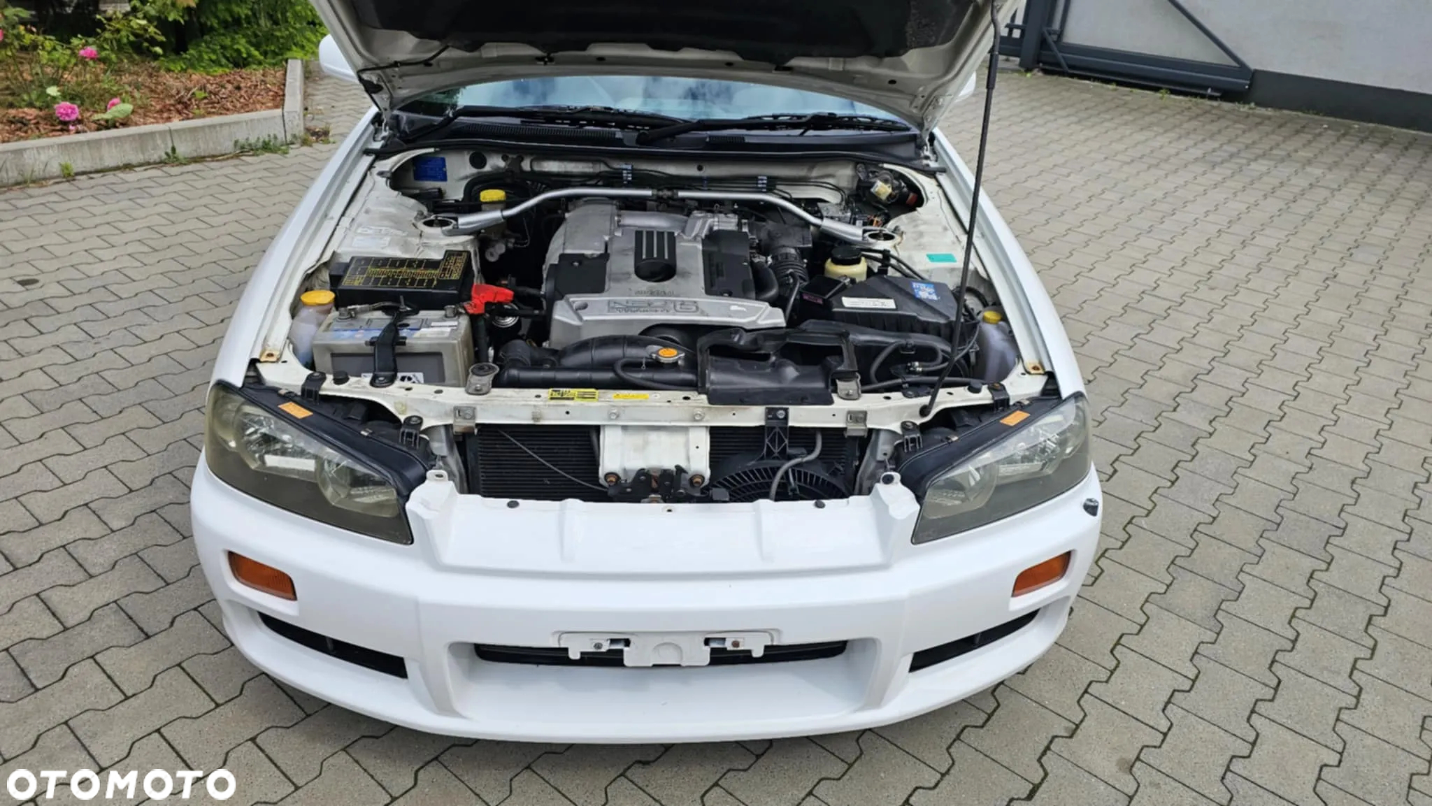 Nissan Skyline - 12