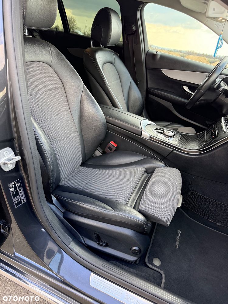 Mercedes-Benz Klasa C 220 d 4Matic 9G-TRONIC Avantgarde - 18