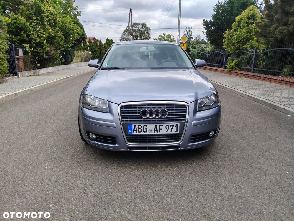 Audi A3 Sportback - 2