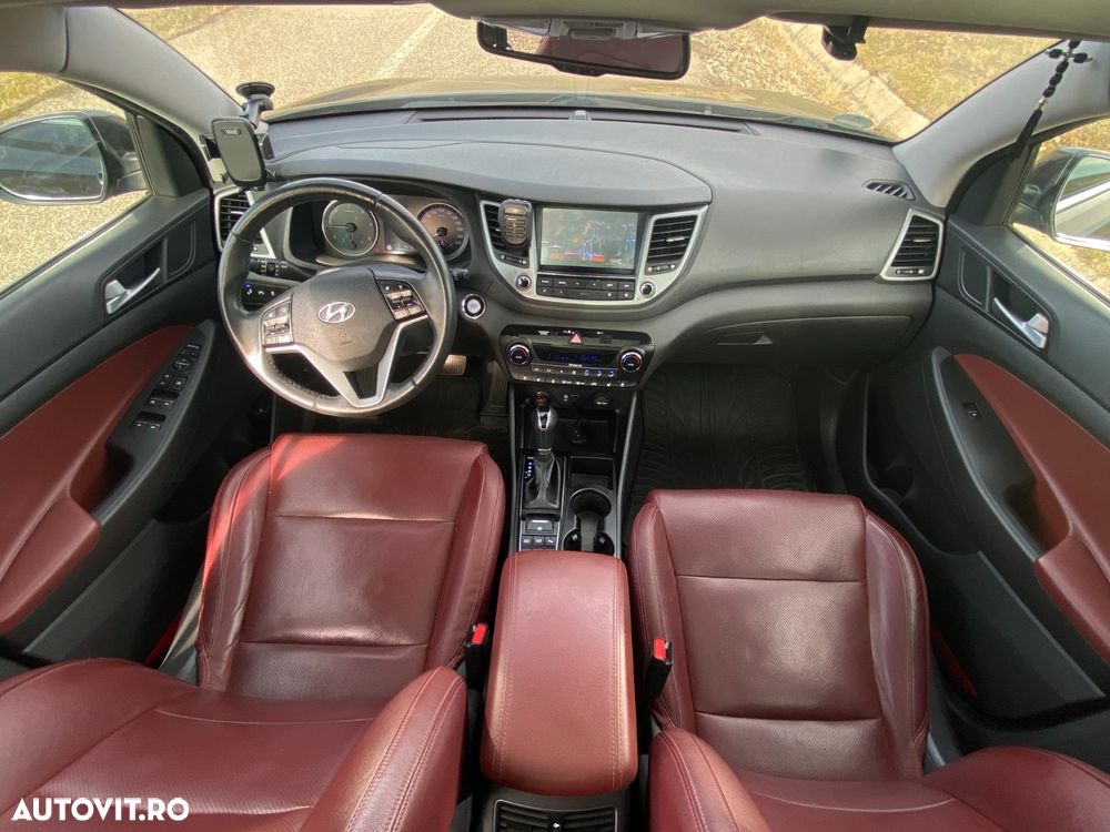 Hyundai Tucson 2.0 CRDI 4WD Automatik Style - 12
