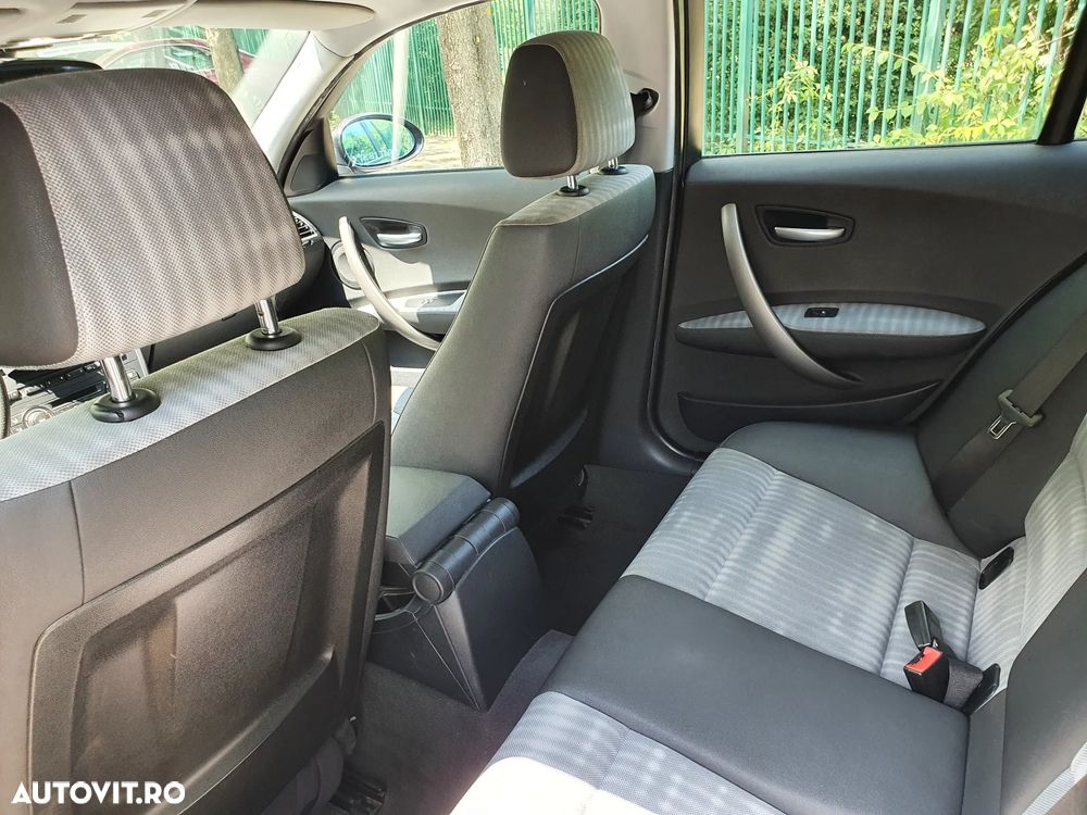 BMW Seria 1 - 12