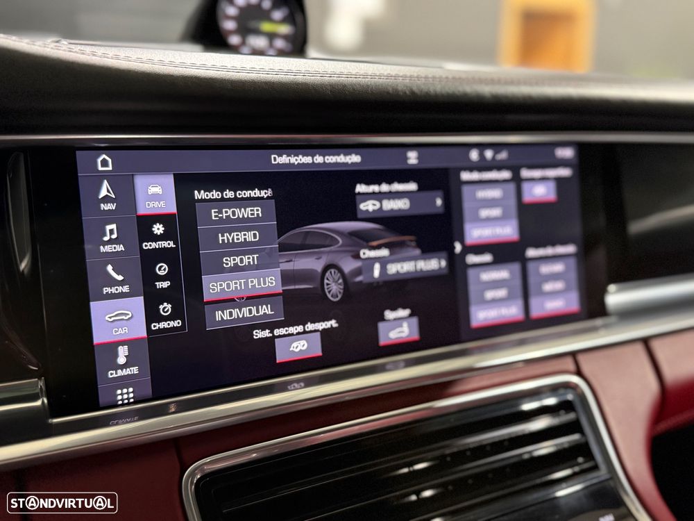 Porsche Panamera 4 E-Hybrid - 23