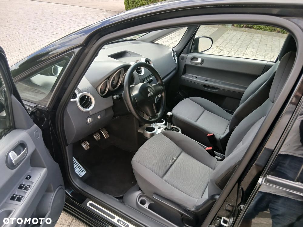 Mitsubishi Colt 1.3 Invite Edition Gold - 6