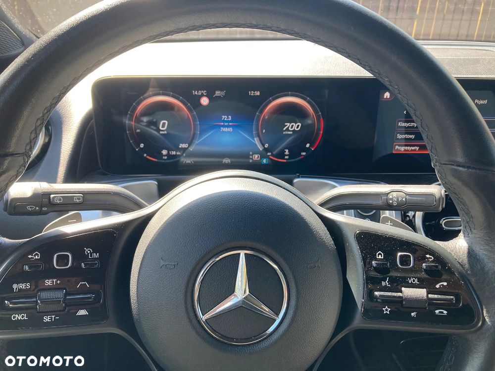 Mercedes-Benz GLB 250 8G-DCT - 13