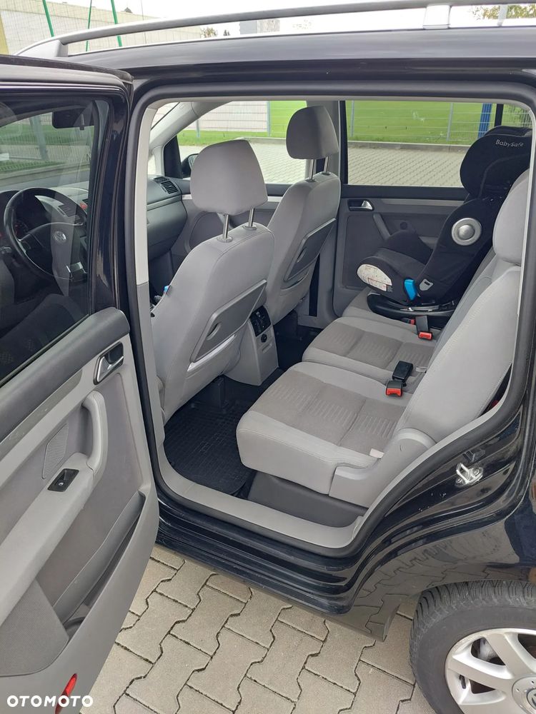 Volkswagen Touran 1.4 TSI Highline - 16