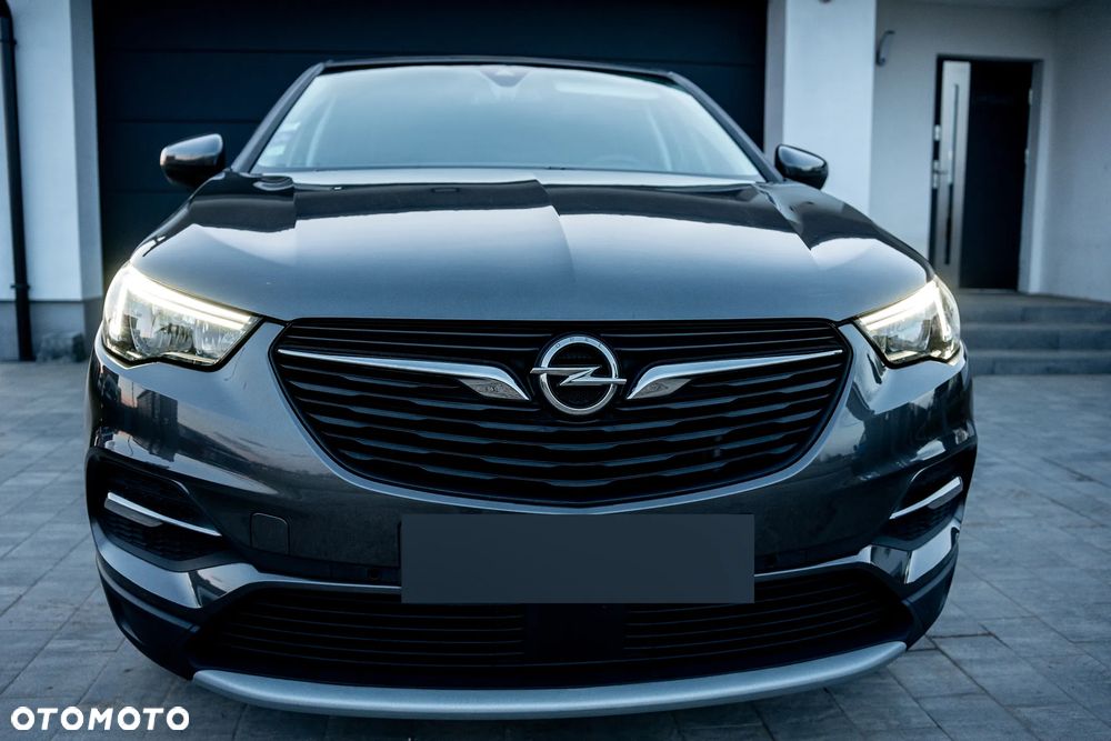 Opel Grandland X 1.2 Start/Stop Business Elegance - 3