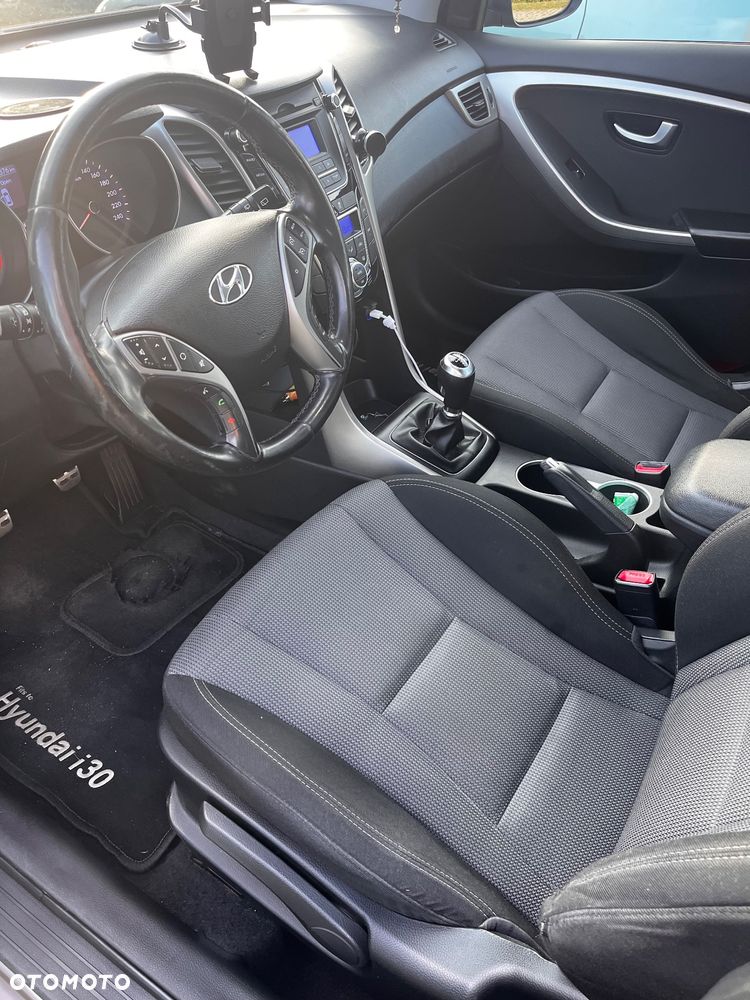 Hyundai i30 1.6 CRDI Trend - 14