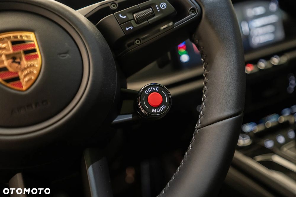 Porsche 911 Carrera T-Hybrid 4 GTS - 20
