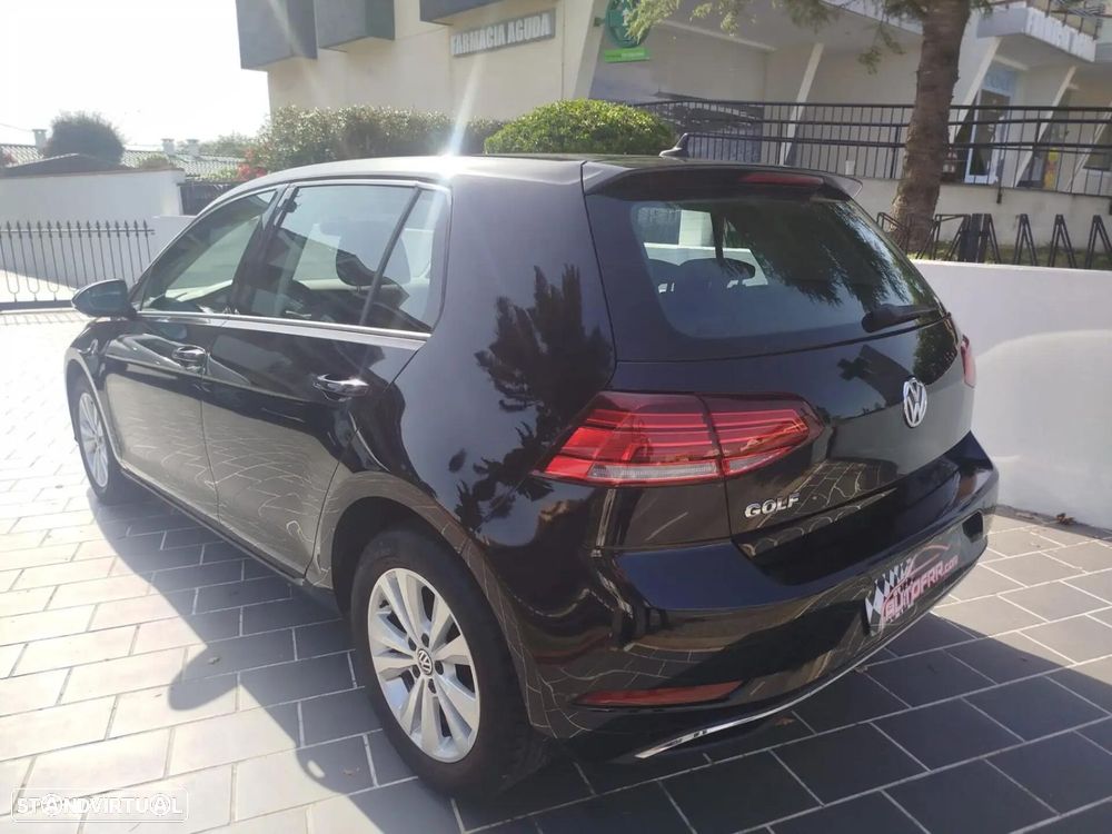 VW Golf - 5