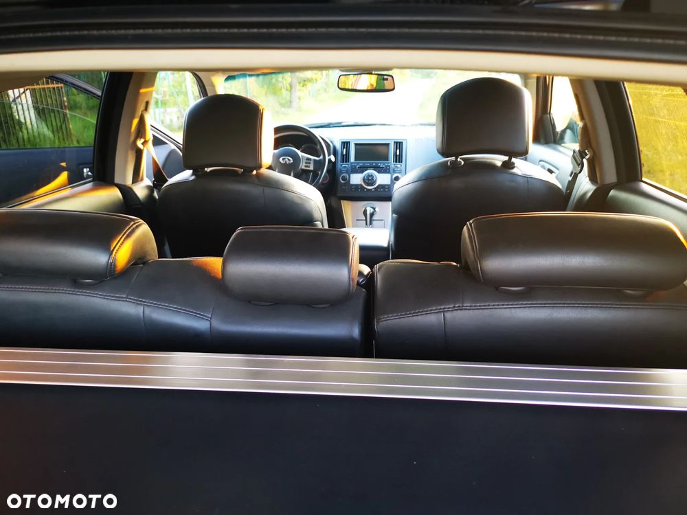 Infiniti FX FX35 - 17