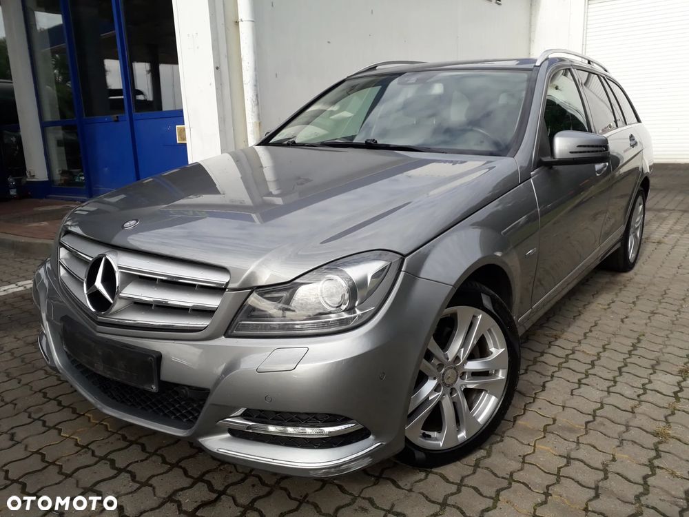 Mercedes-Benz Klasa C 220 CDI 4Matic 7G-TRONIC - 2