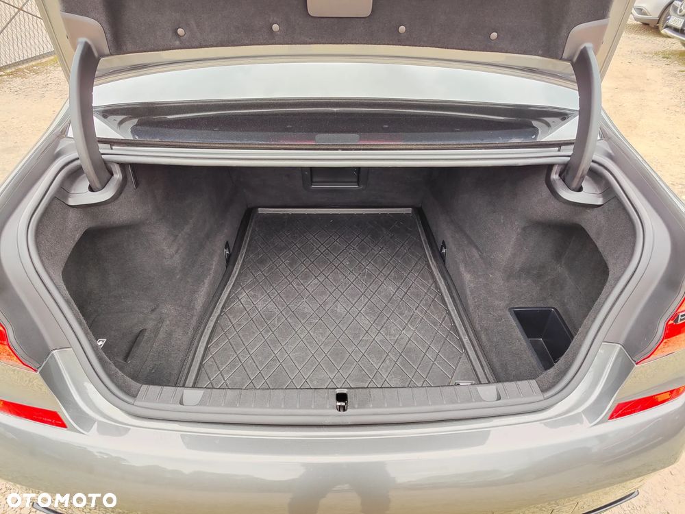 BMW Seria 7 740d xDrive sport - 19