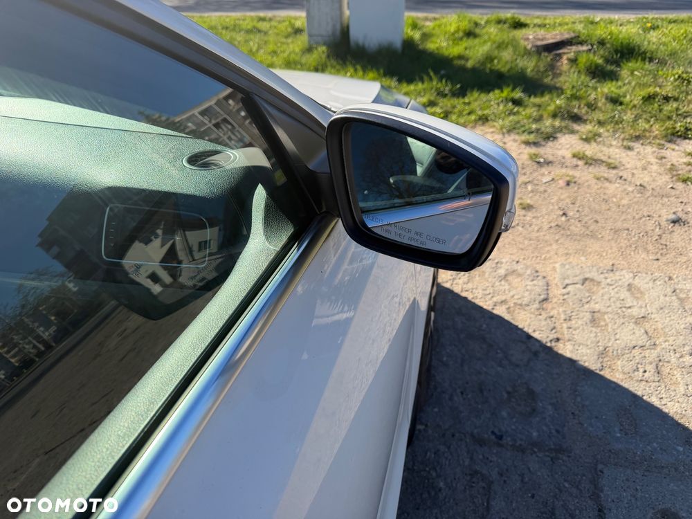 Volkswagen Jetta - 10