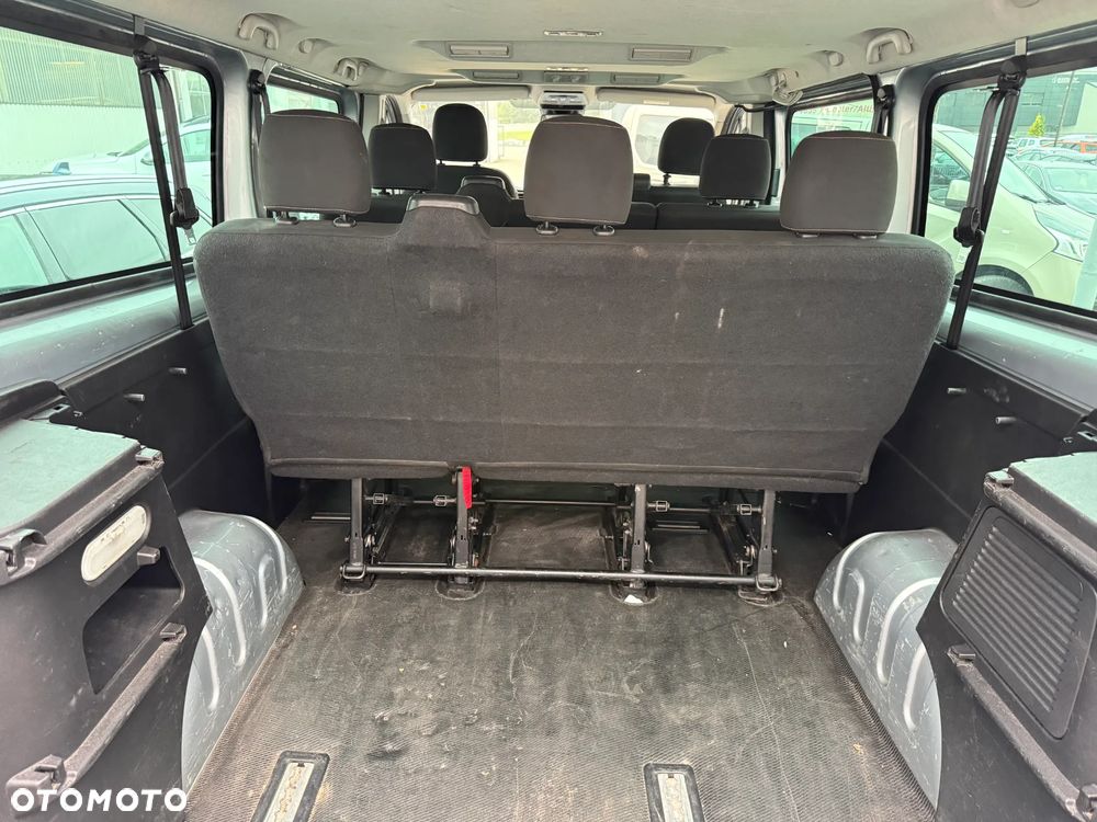 Renault Trafic - 21
