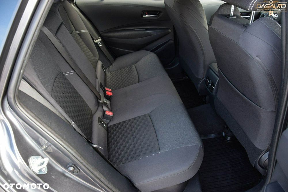 Toyota Corolla 1.8 Business Edition - 29