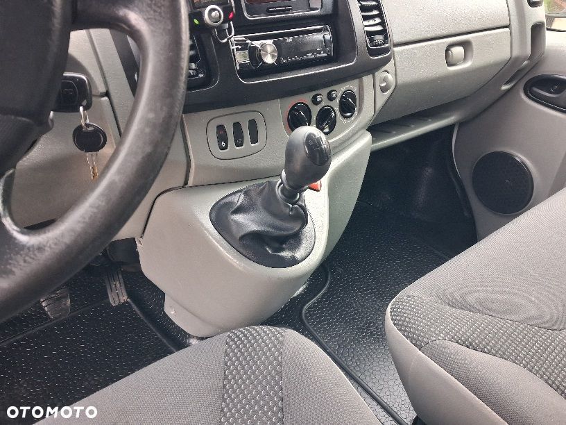 Renault Trafic - 14