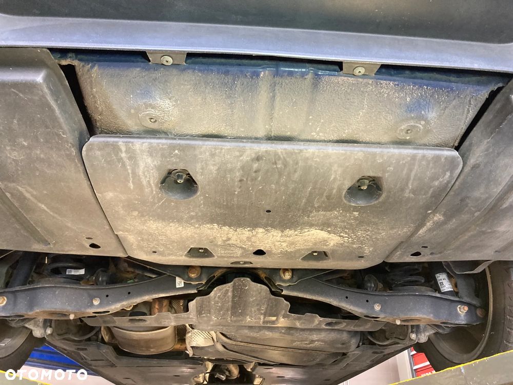 Skoda Superb 2.0 TDI DSG Style - 26