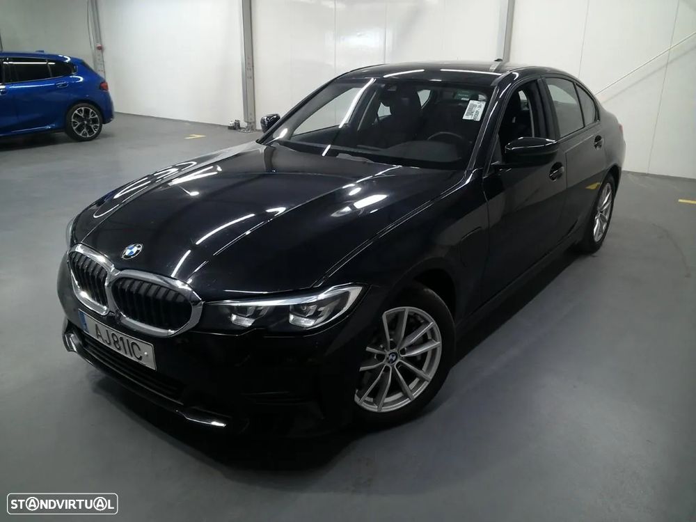 BMW 330 e Auto - 1