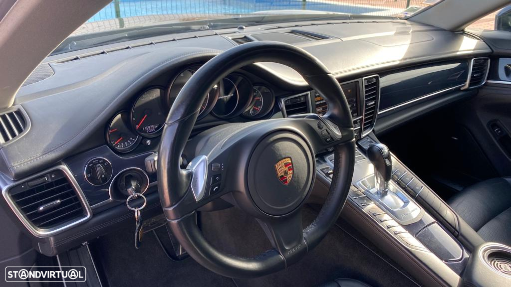 Porsche Panamera 4 Edition PDK - 22