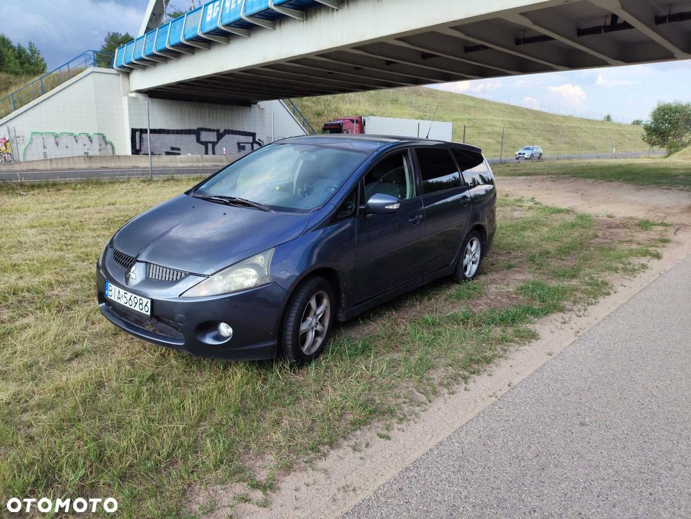 Mitsubishi Grandis - 3