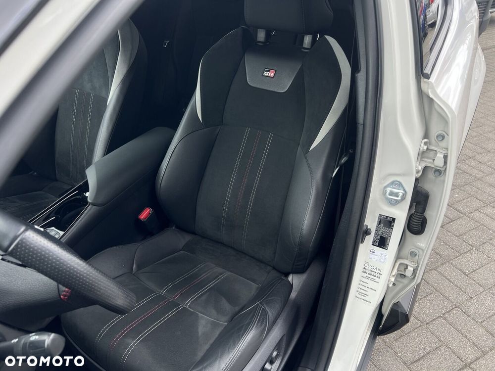 Toyota C-HR 2.0 Hybrid GR Sport - 17