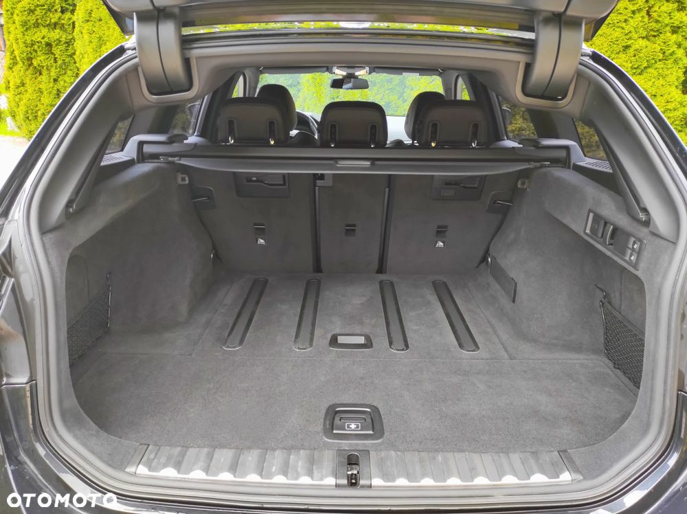 BMW Seria 3 318d Touring Advantage - 17