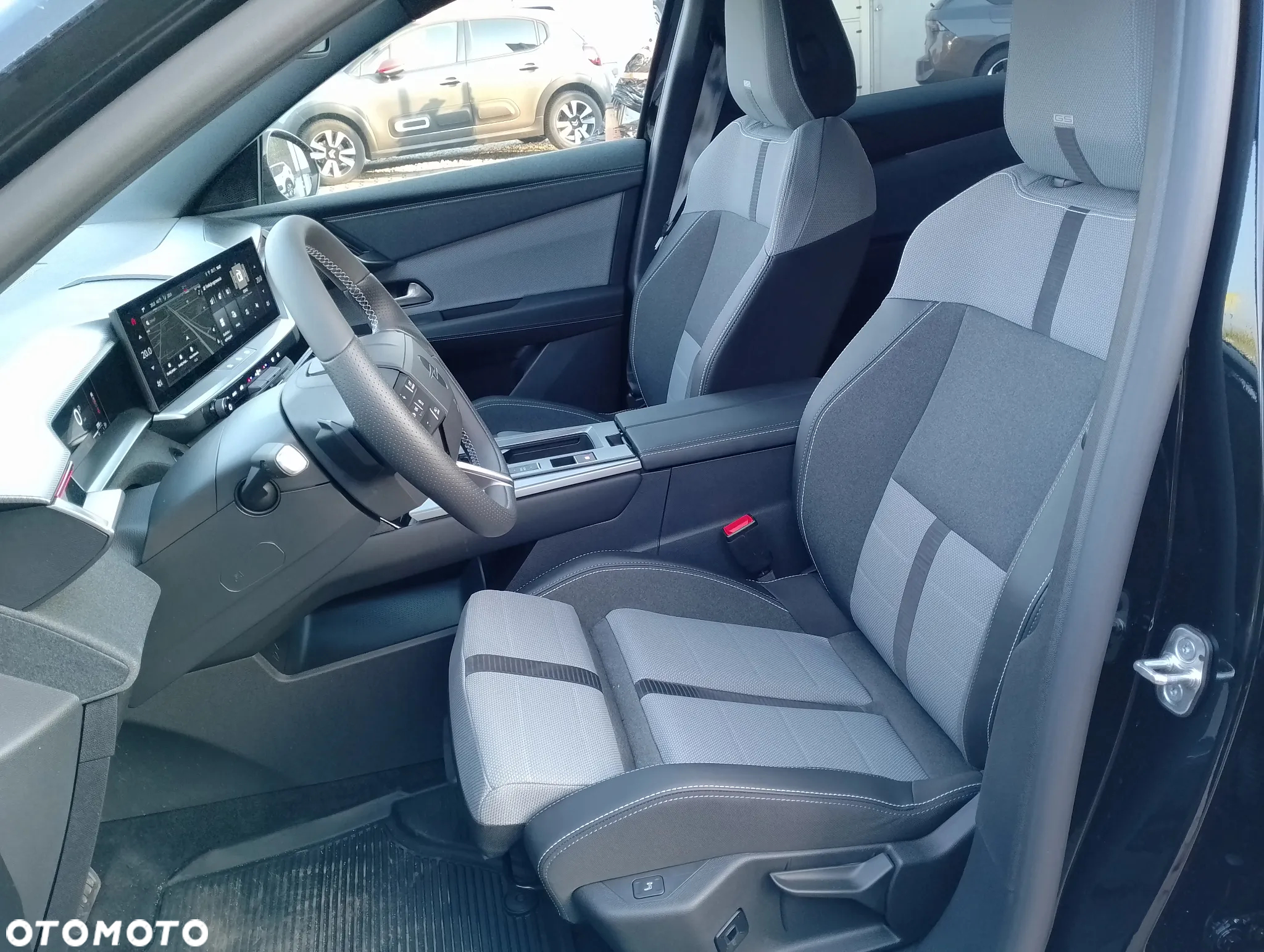 Opel Grandland 1.2 T mHEV GS S&S eDTC6 - 13