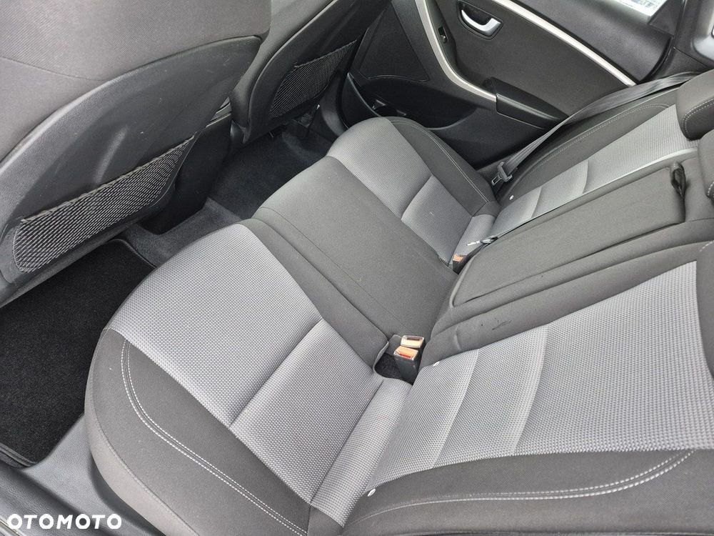 Hyundai i30 - 12