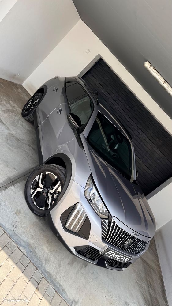 Peugeot 2008 1.2 Hybrid Allure e-DCS6 - 17