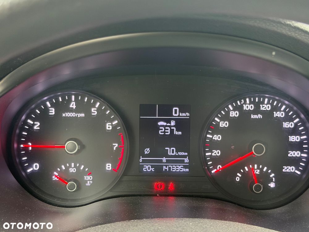 Kia Rio 1.4 M - 7