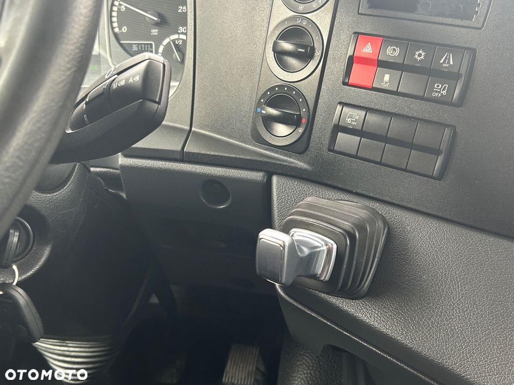 Mercedes-Benz ATEGO 1224 dł.7,30 wys.2,45 szer.2,49 /18 EURO PALET - 19