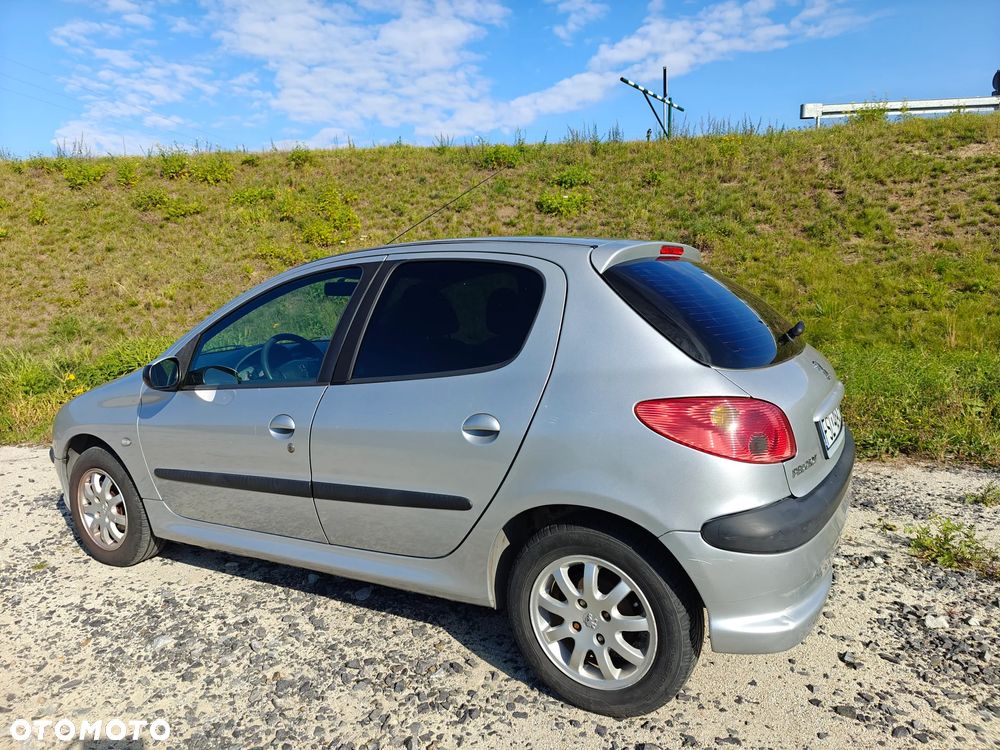 Peugeot 206 - 9