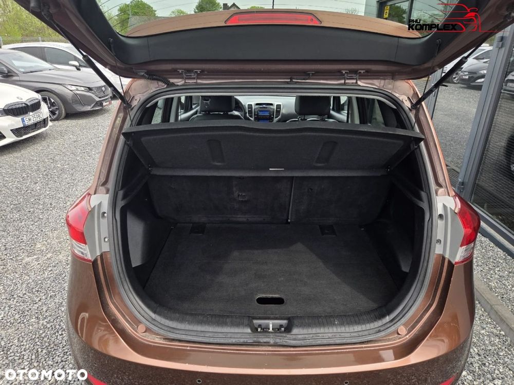 Hyundai ix20 - 11