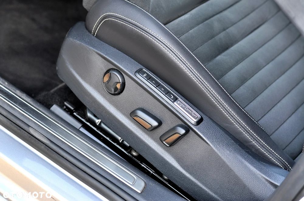 Volkswagen Passat 2.0 TDI EVO Elegance DSG - 18